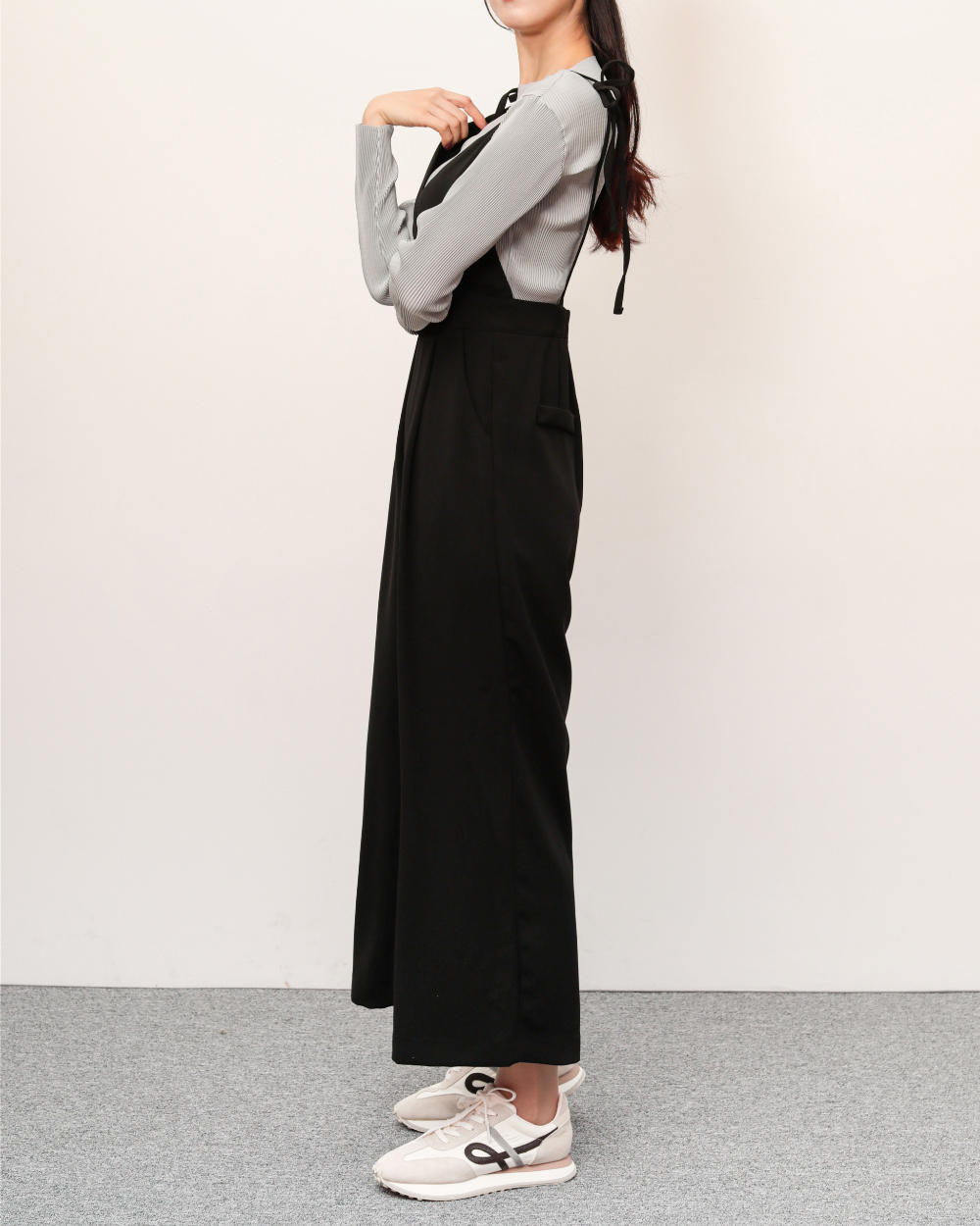 long dress model image-S1L21
