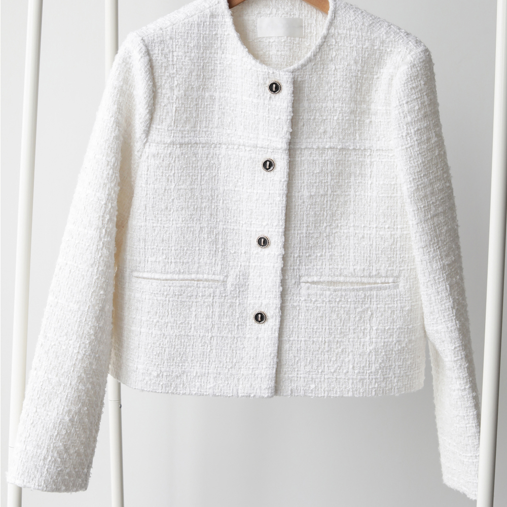 jacket white color image-S1L30