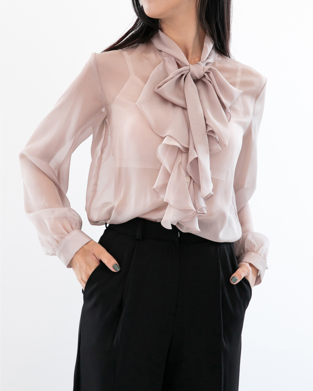 blouse model image-S1L37