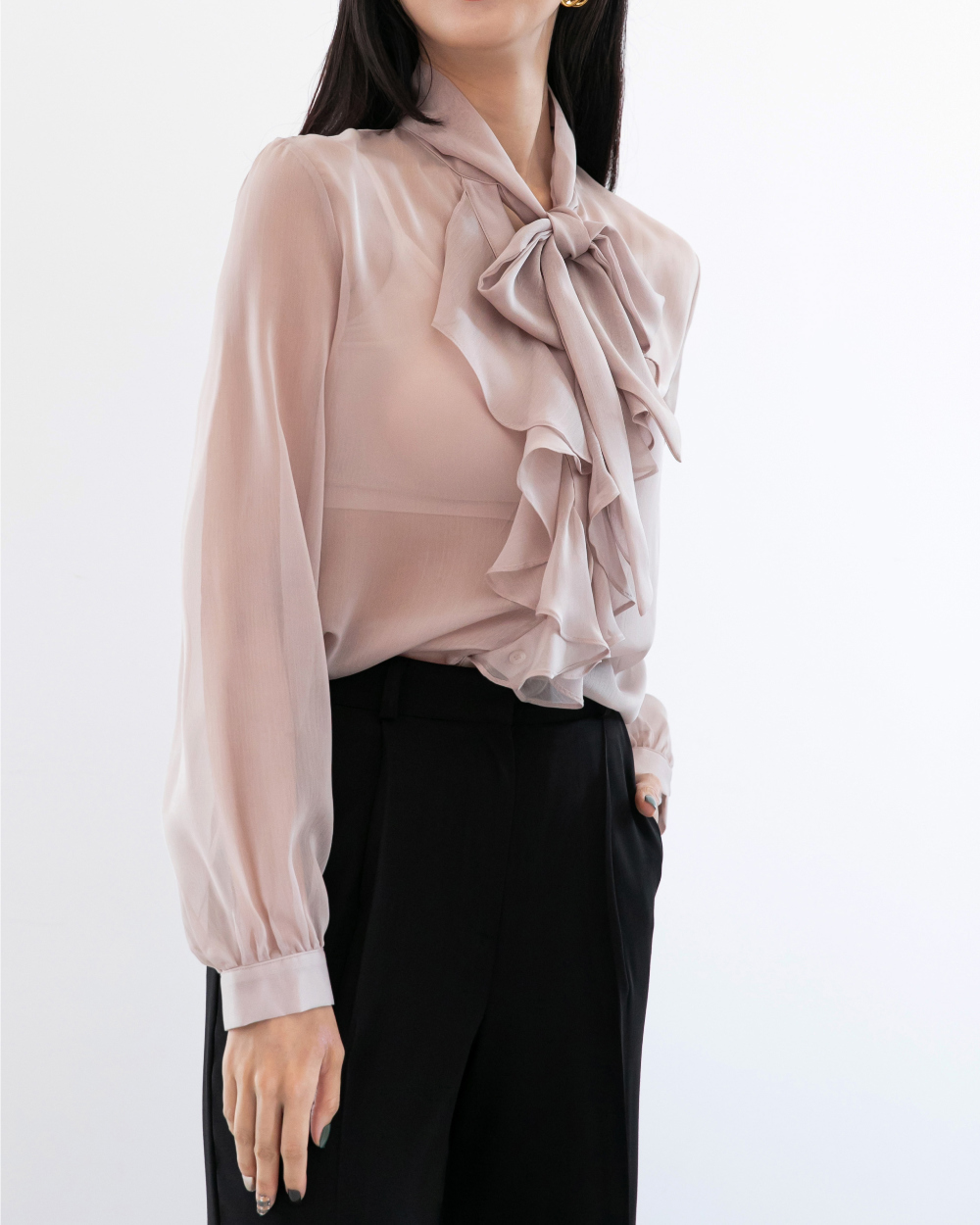 blouse model image-S1L35
