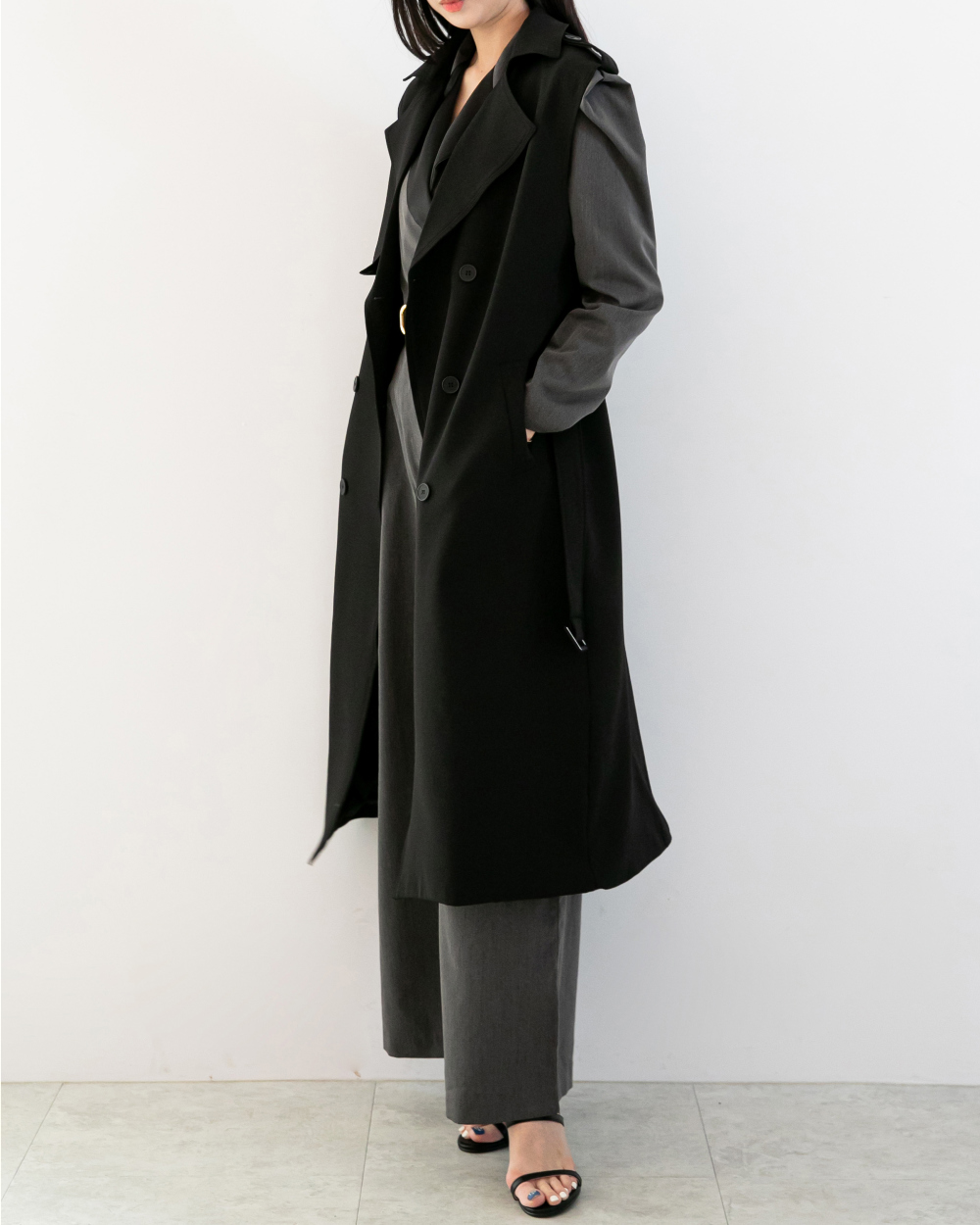 coat model image-S1L19