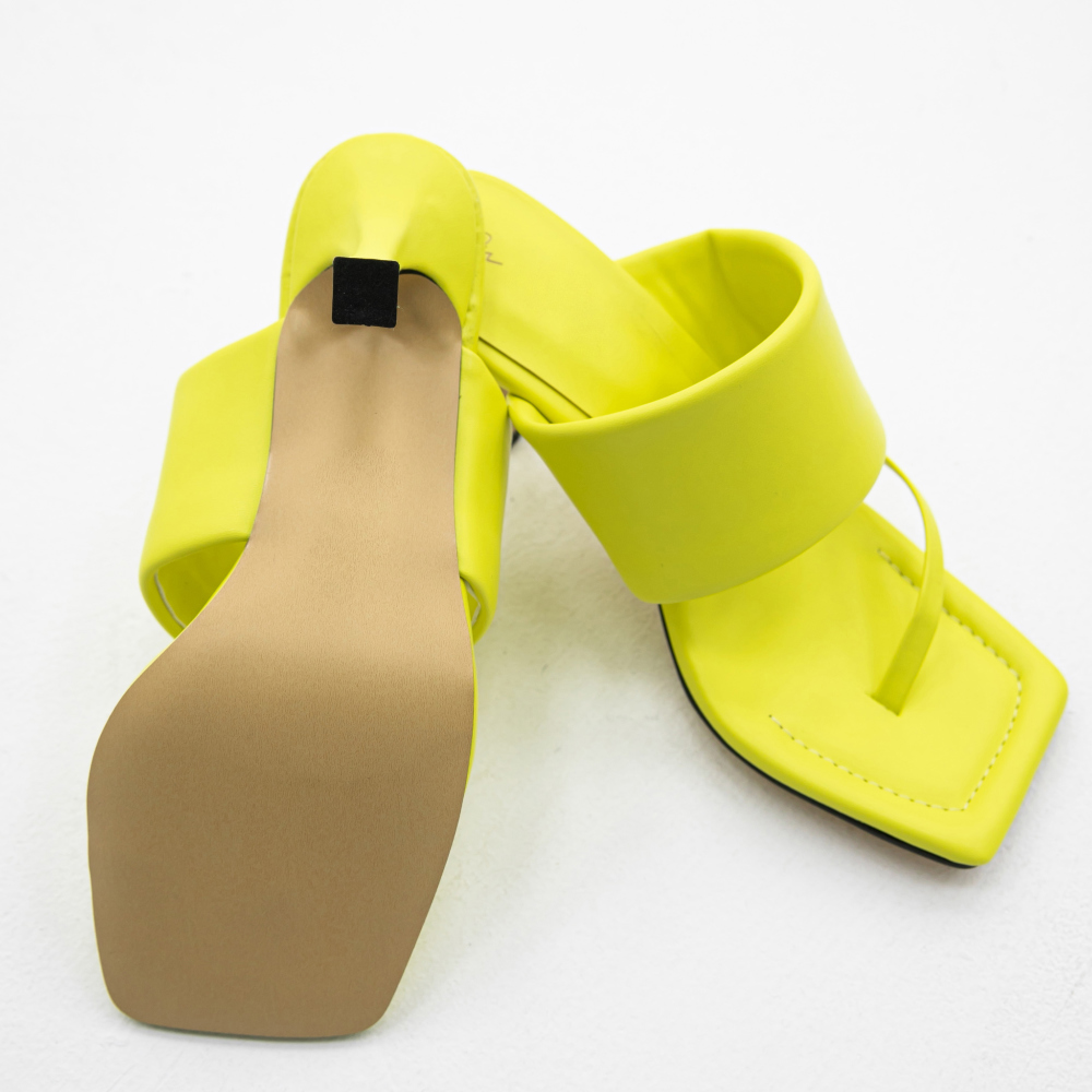 shoes mustard color image-S1L17