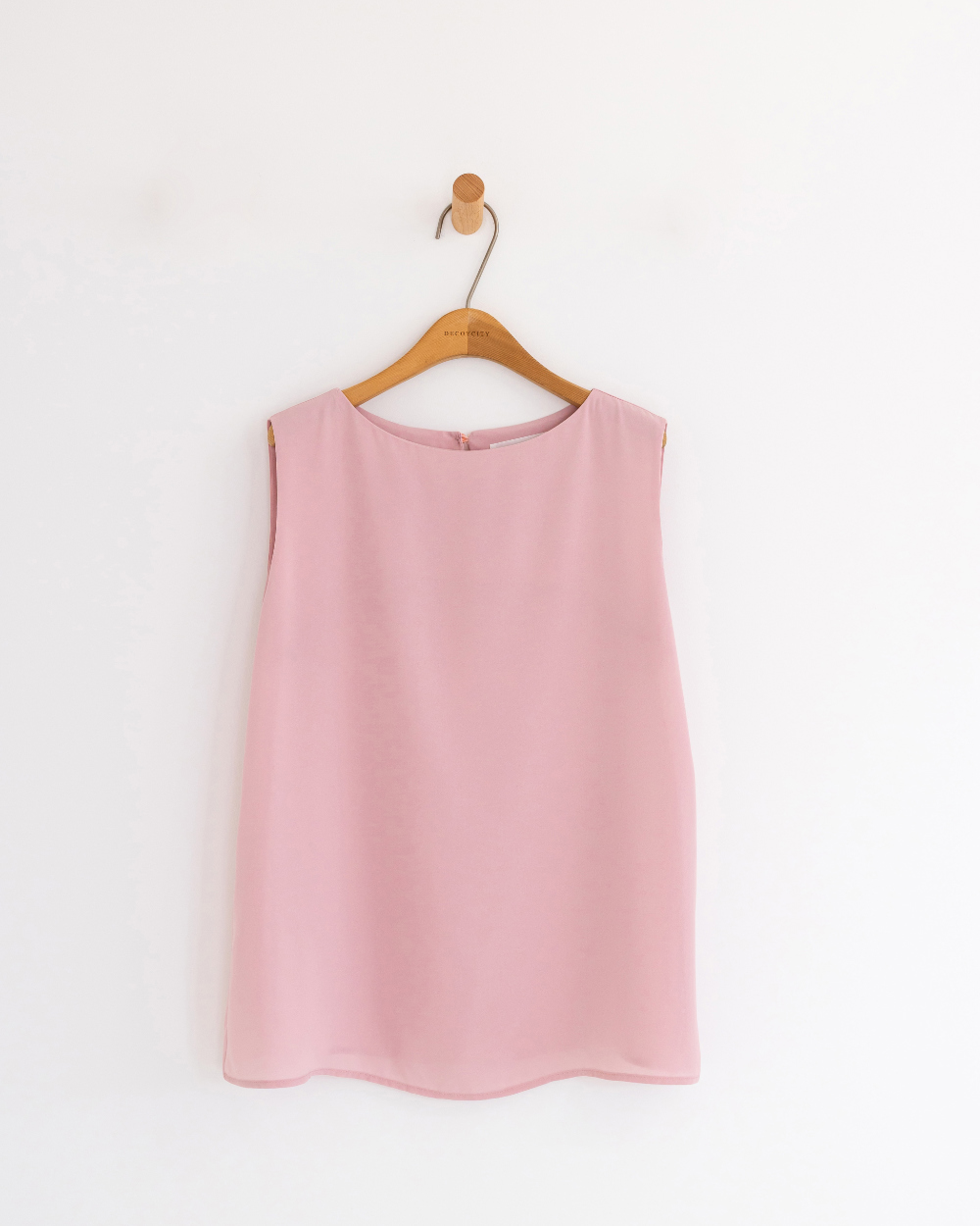 sleeveless baby pink color image-S1L4