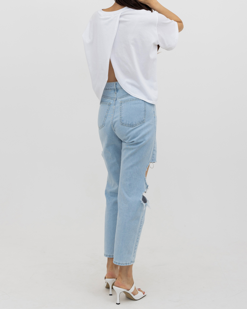 suspenders skirt/pants model image-S1L16
