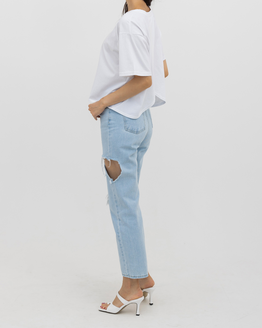 suspenders skirt/pants model image-S1L18