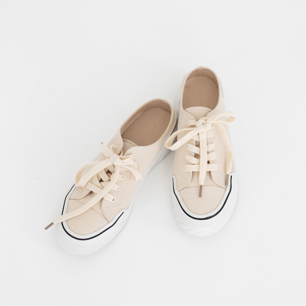 shoes cream color image-S1L16