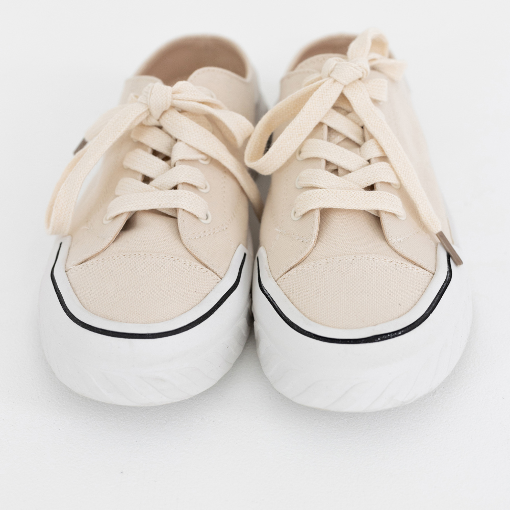 shoes cream color image-S1L14