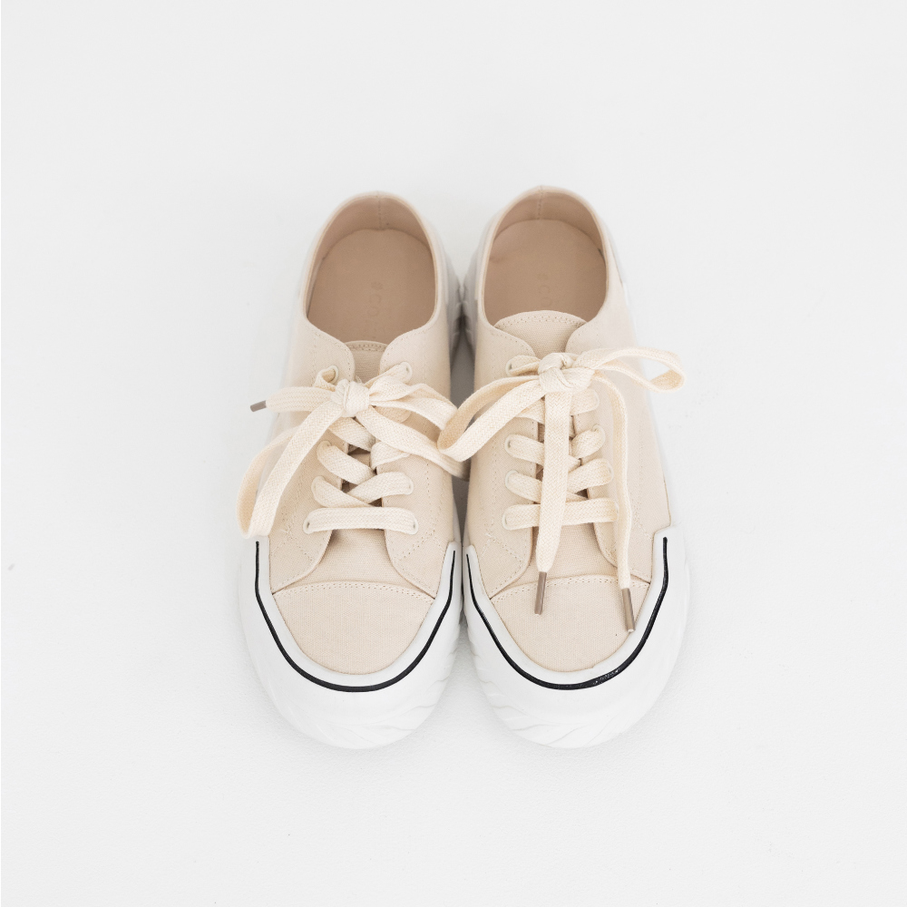 shoes cream color image-S1L15