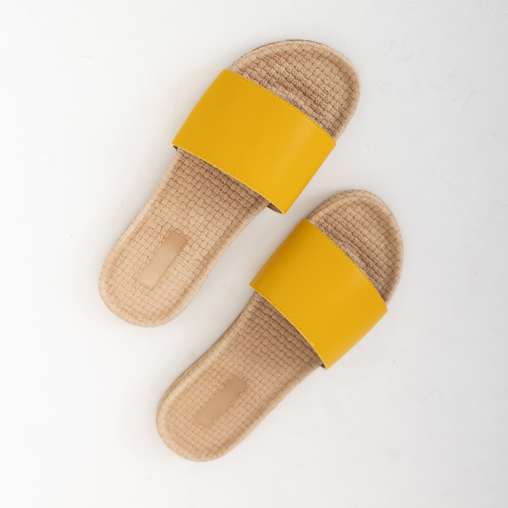 shoes mustard color image-S1L37