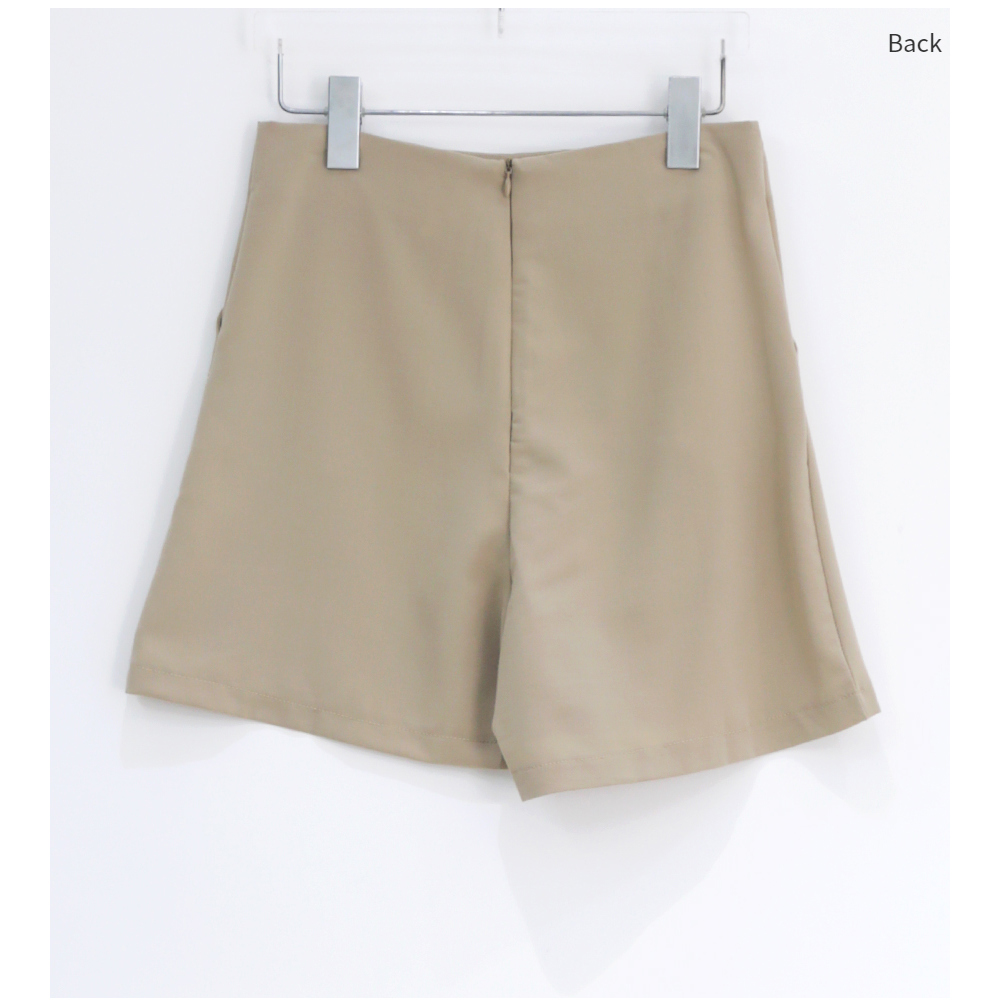 shorts cream color image-S1L45